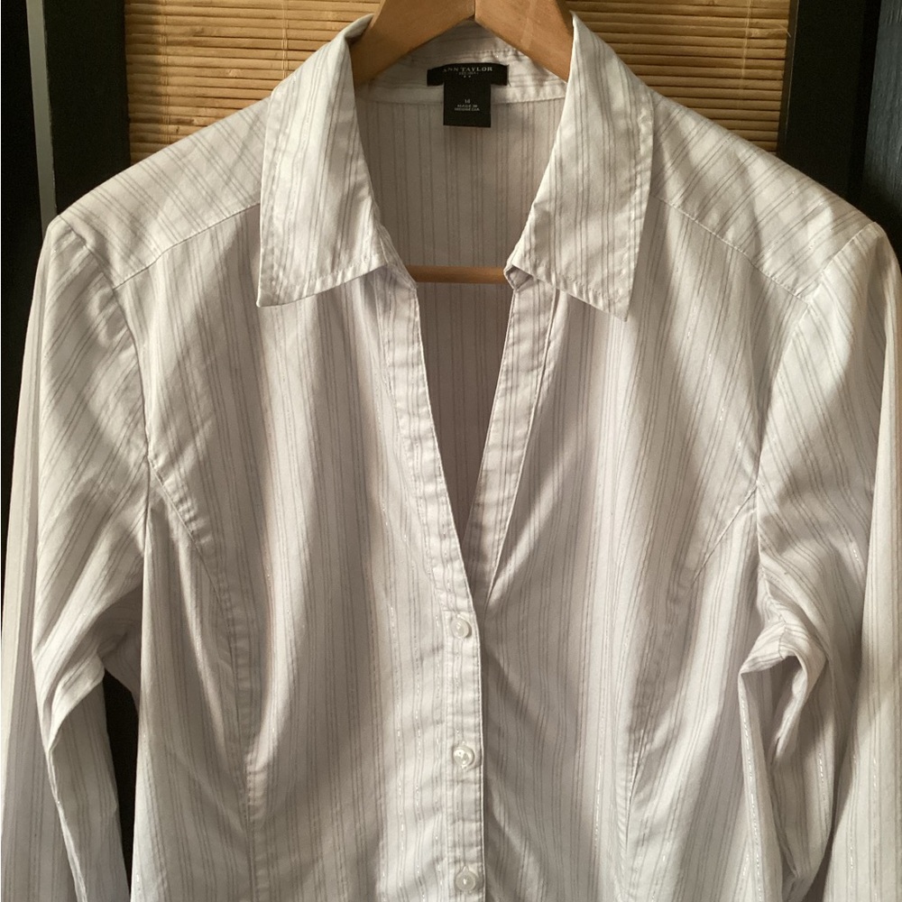 ANN TAYLOR Classic White Button-Up Shirt 14 Blouse metallic threading EUC - Picture 3 of 7